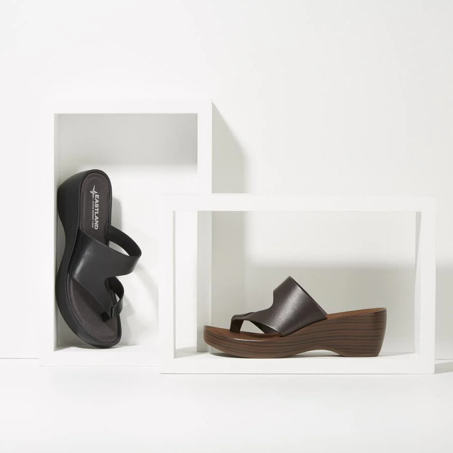 Women's Laurel Wedge Thong Sandal - Image 36