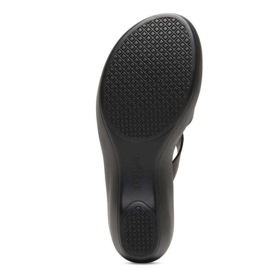 Women's Laurel Wedge Thong Sandal - Image 9